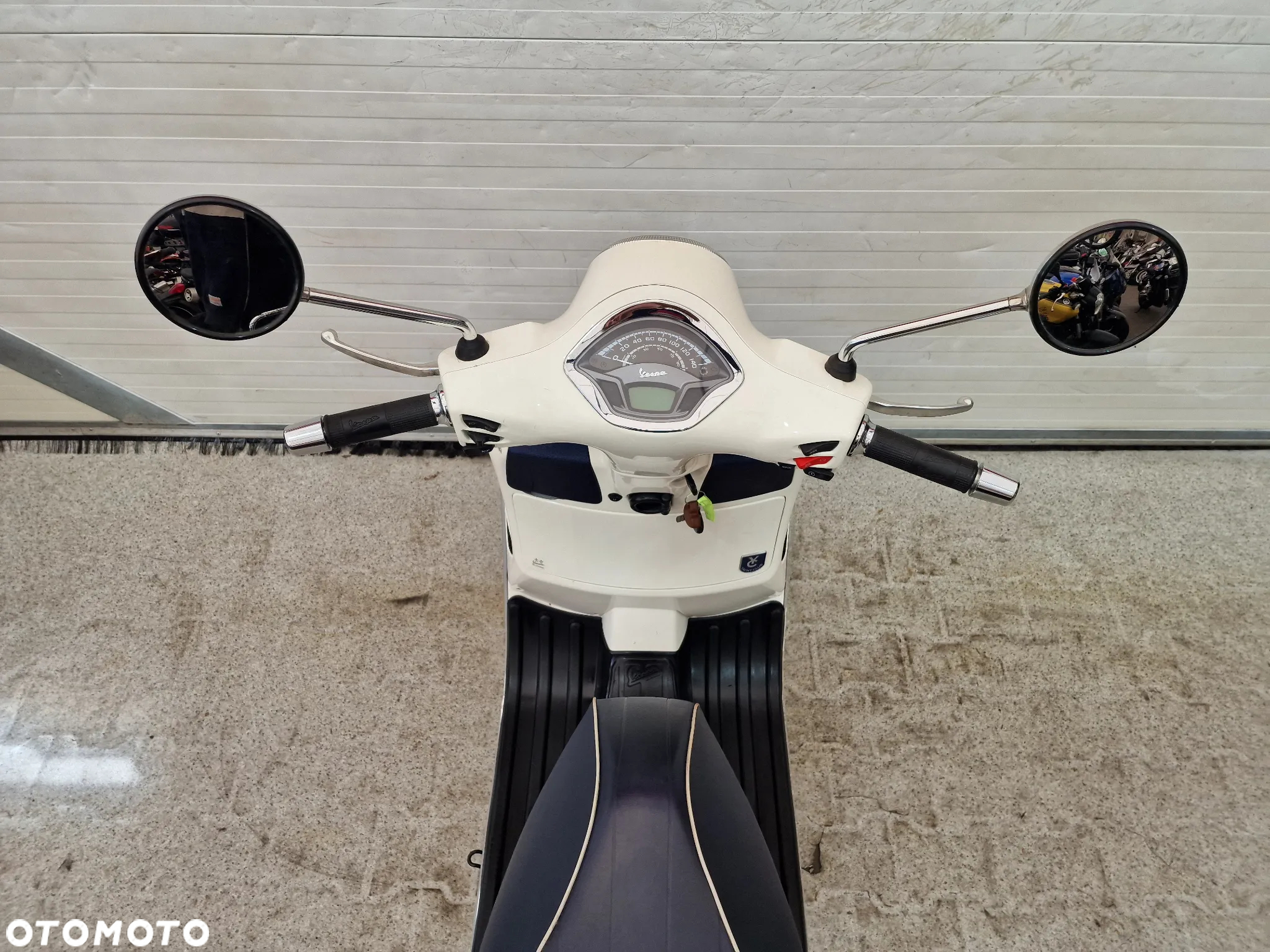 Piaggio Vespa - 28