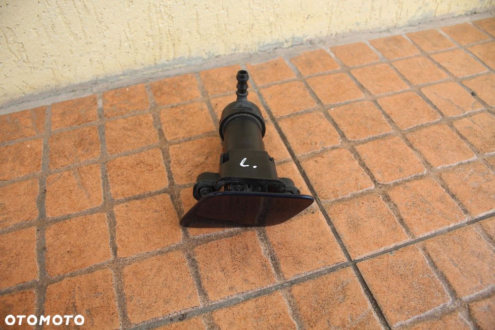 SPRYSKIWACZ LAMPY LEWY LZ5J AUDI A4 B6 - 1