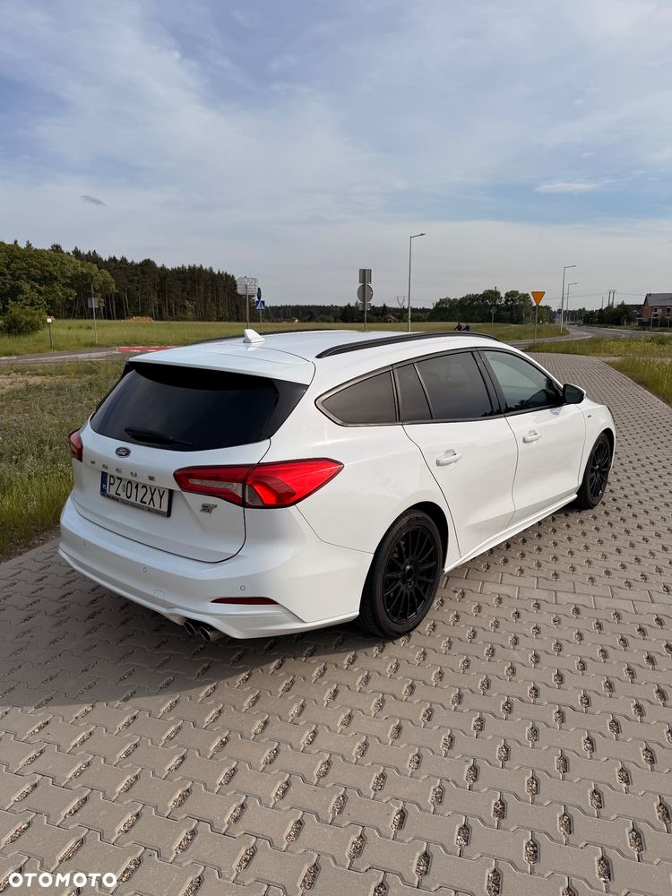 Ford Focus 1.5 EcoBlue STart-Stopp-System ST-LINE - 6
