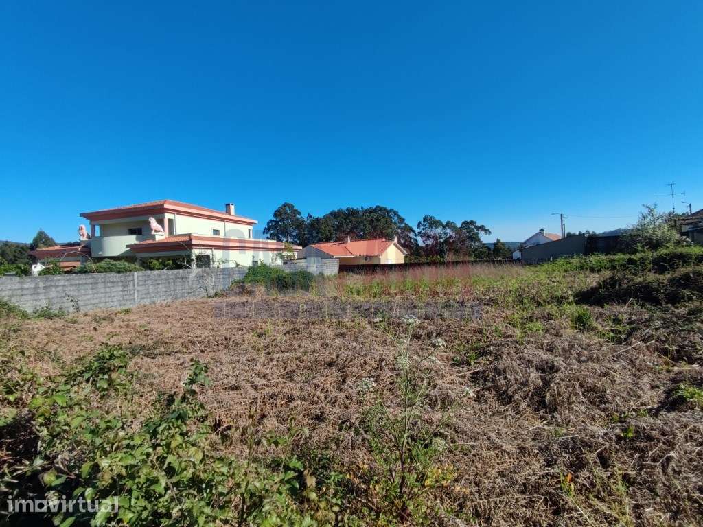 Terreno com Potencial de Construção em Forjães - 725 m² - Grande imagem: 5/12