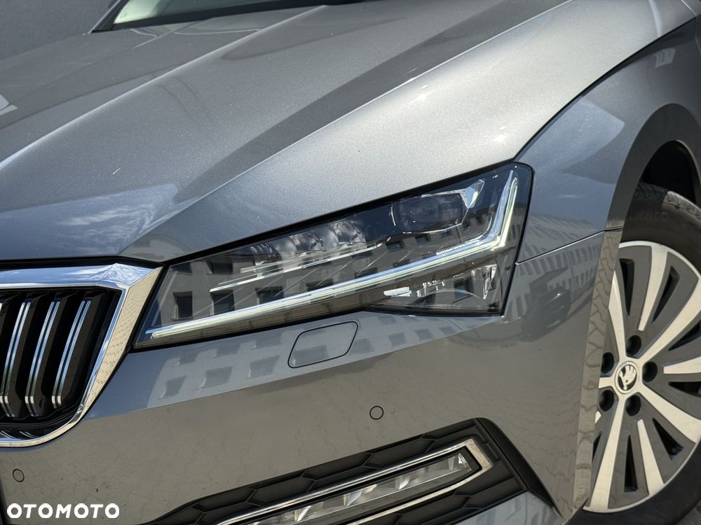 Skoda Superb 2.0 TDI SCR Style DSG - 8