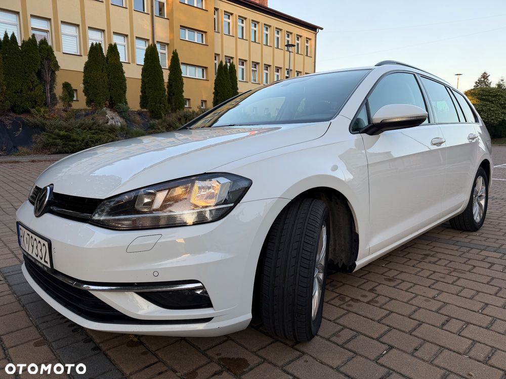 Volkswagen Golf 2.0 TDI SCR Comfortline - 21