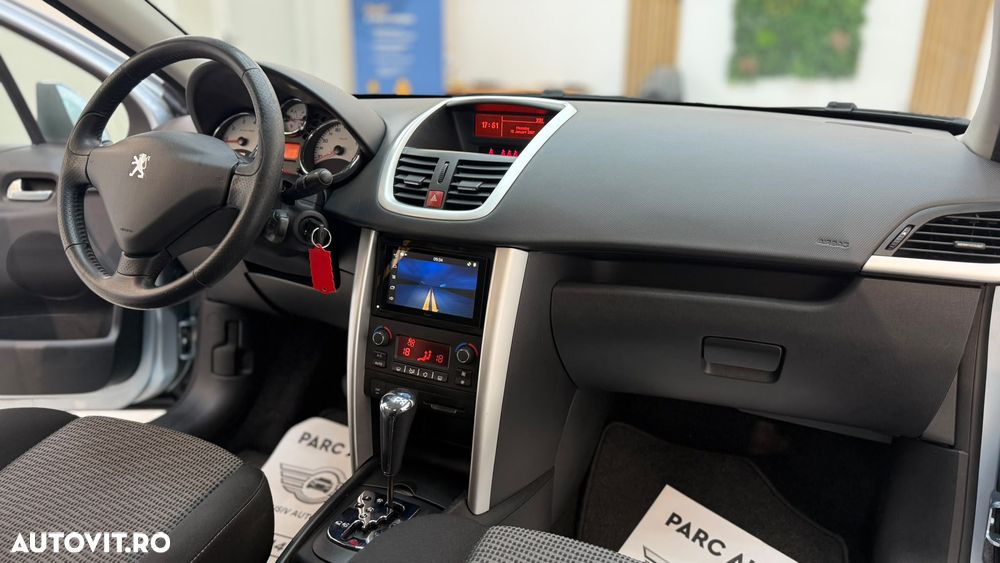 Peugeot 207 120 Automatik Sport - 16