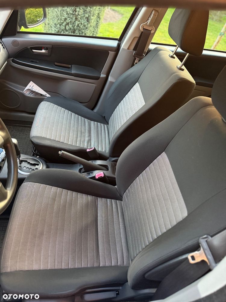 Suzuki SX4 Classic 1.6 VVT Automatik 4x2 Comfort - 10