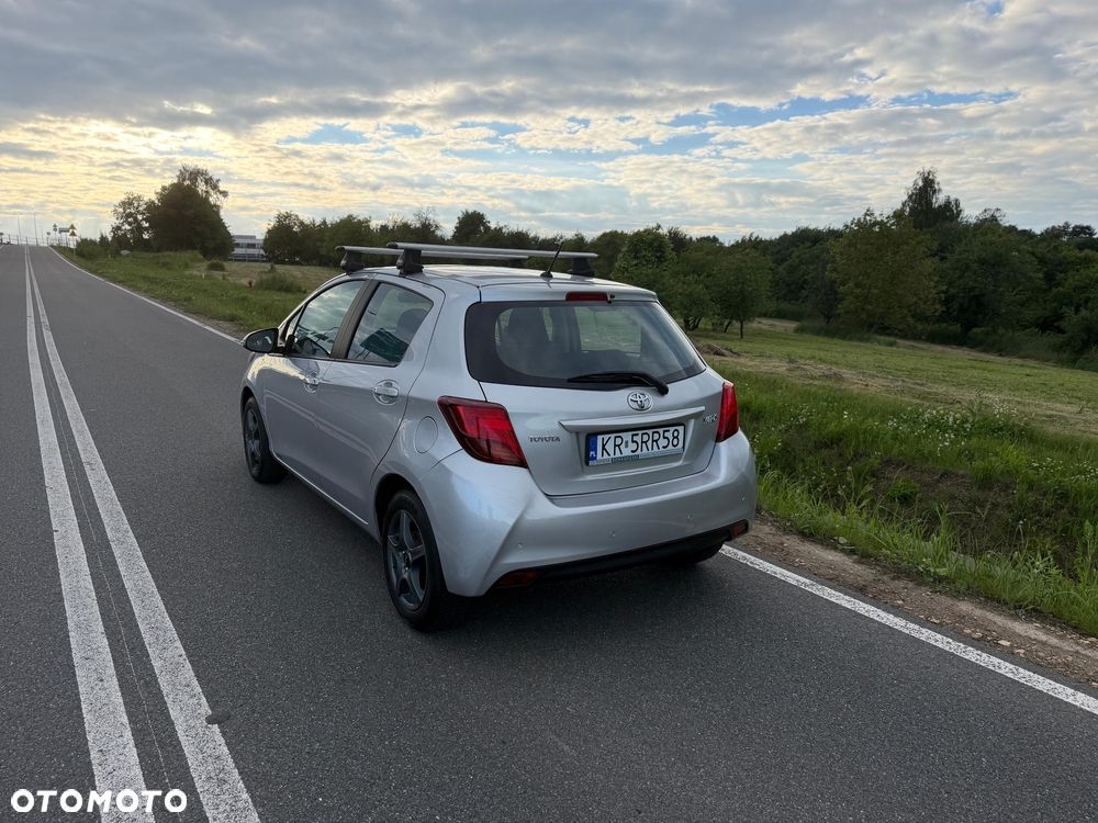 Toyota Yaris 1.0 Life EU6 - 5