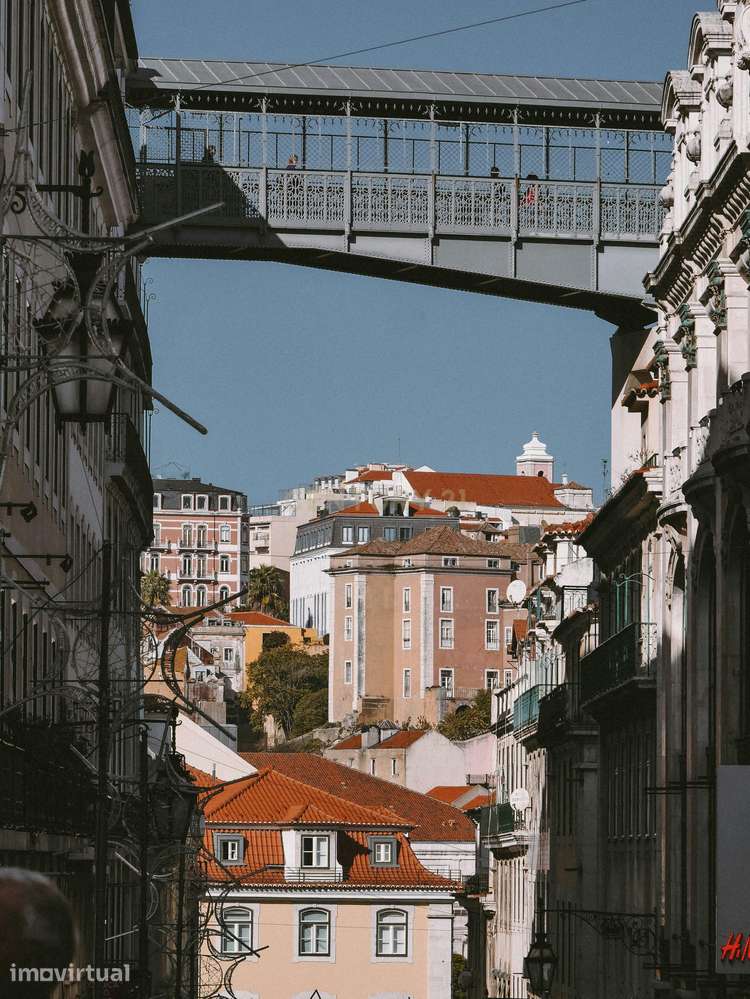 Hotel em Funcionamento no Centro do Porto | 21 Quartos e Potencial de - Grande imagem: 2/7