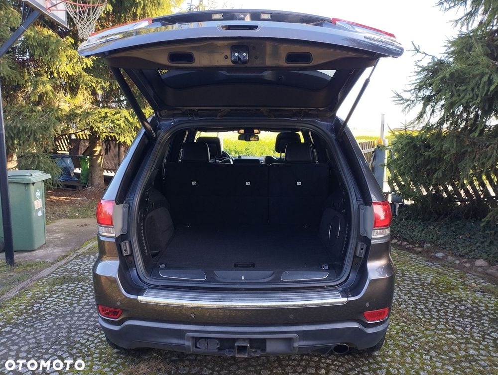 Jeep Grand Cherokee - 9