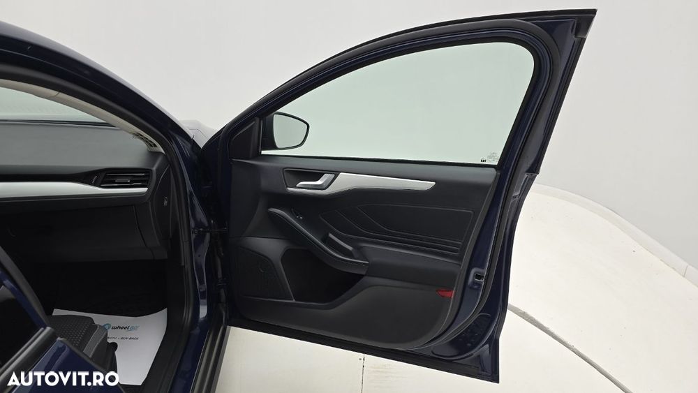 Ford Focus 1.0 EcoBoost Trend - 18