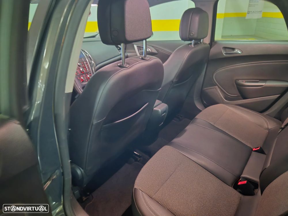 Opel Astra 1.7 CDTI Cosmo Start/Stop - 29