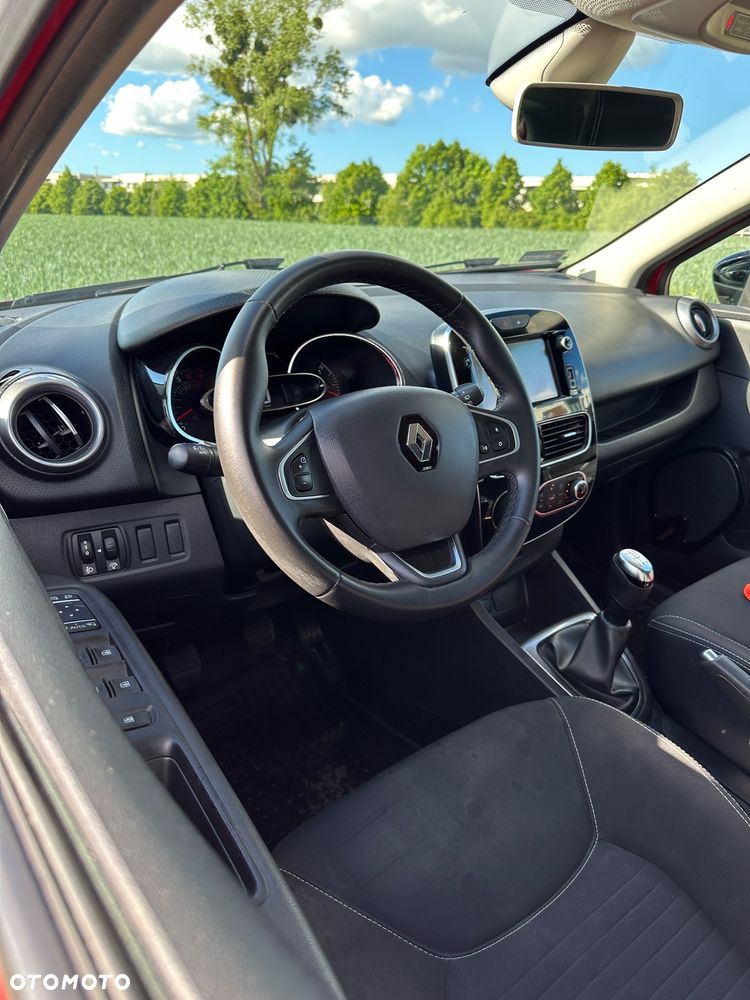 Renault Clio 1.2 16V Limited - 26