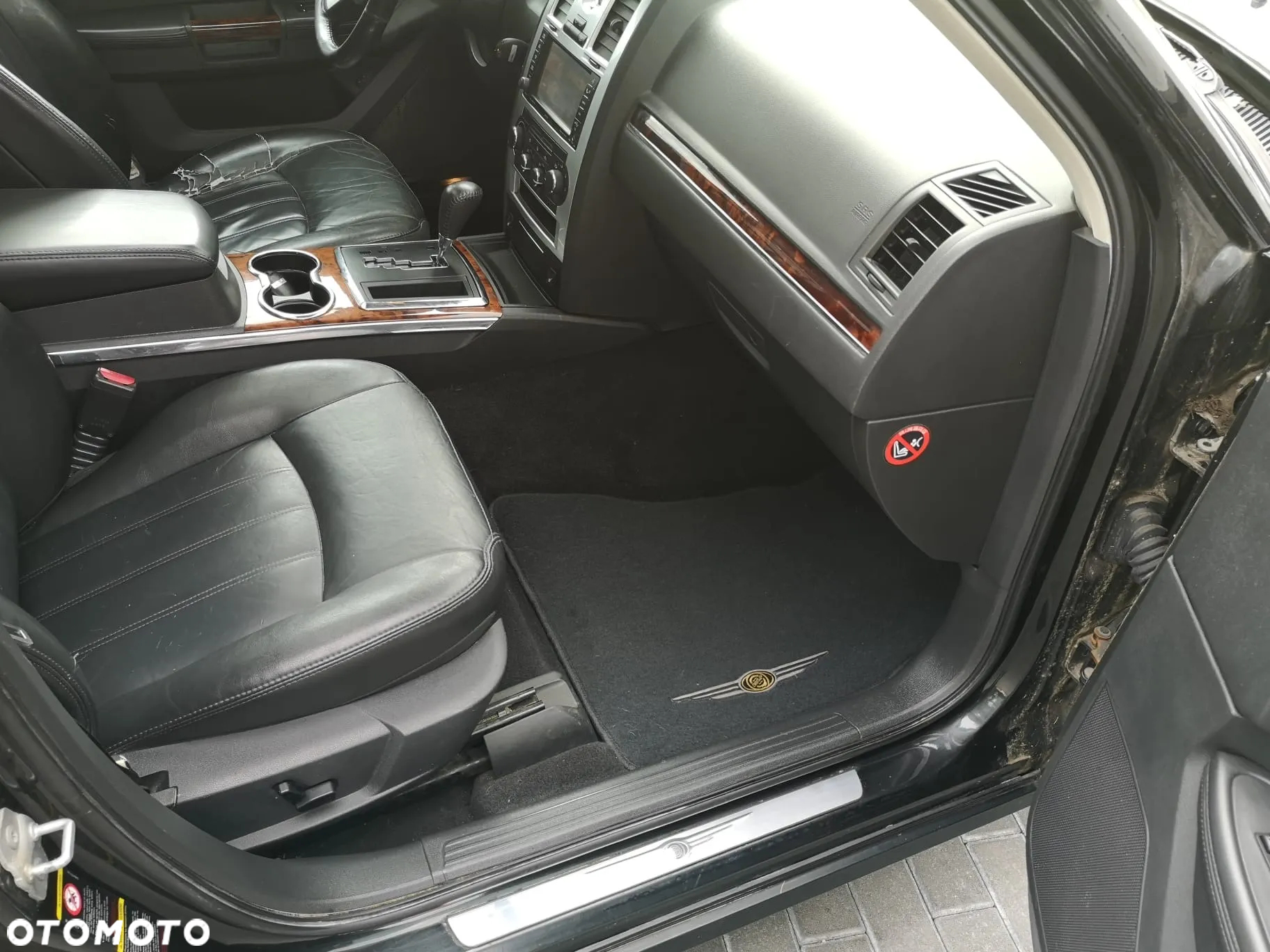Chrysler 300C 3.0 V6 CRD - 28