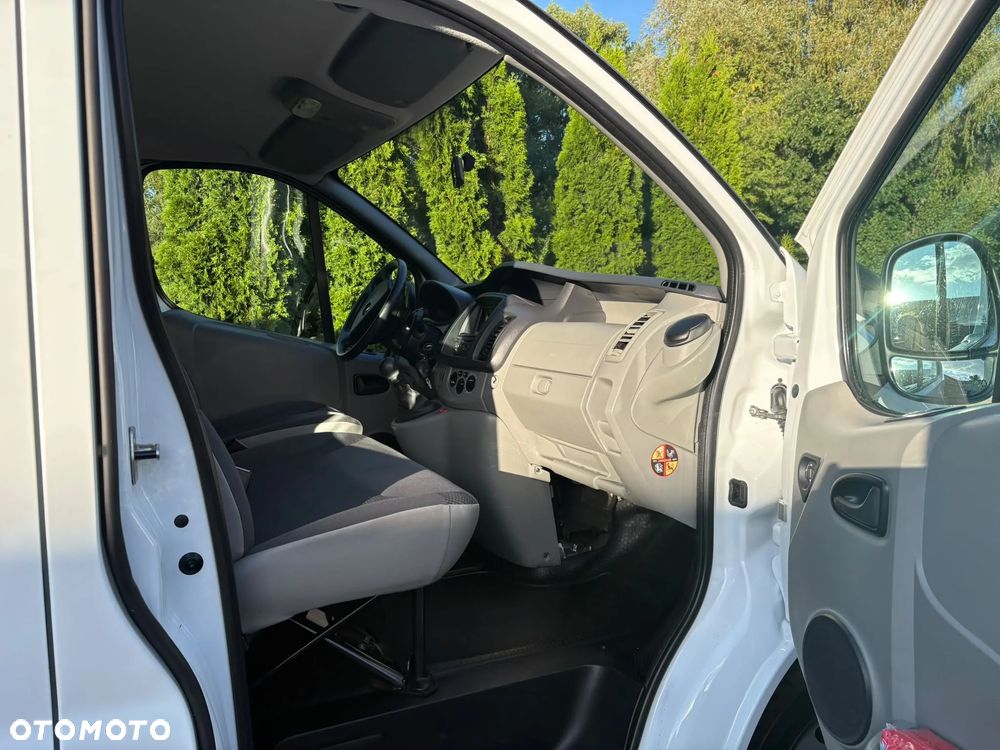 Opel Vivaro L1H1 2.7t - 16