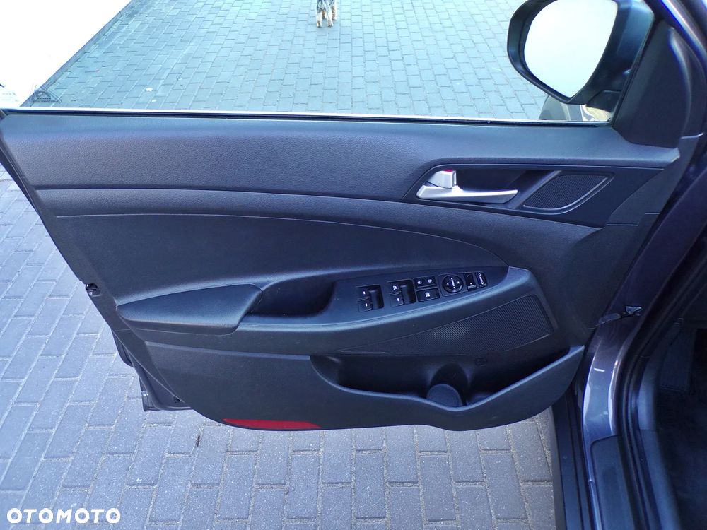 Hyundai Tucson 2.0 CRDI 2WD Style - 17