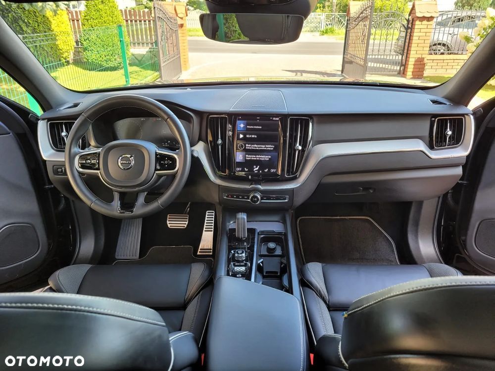 Volvo XC 60 T6 AWD Recharge Geartronic RDesign - 15