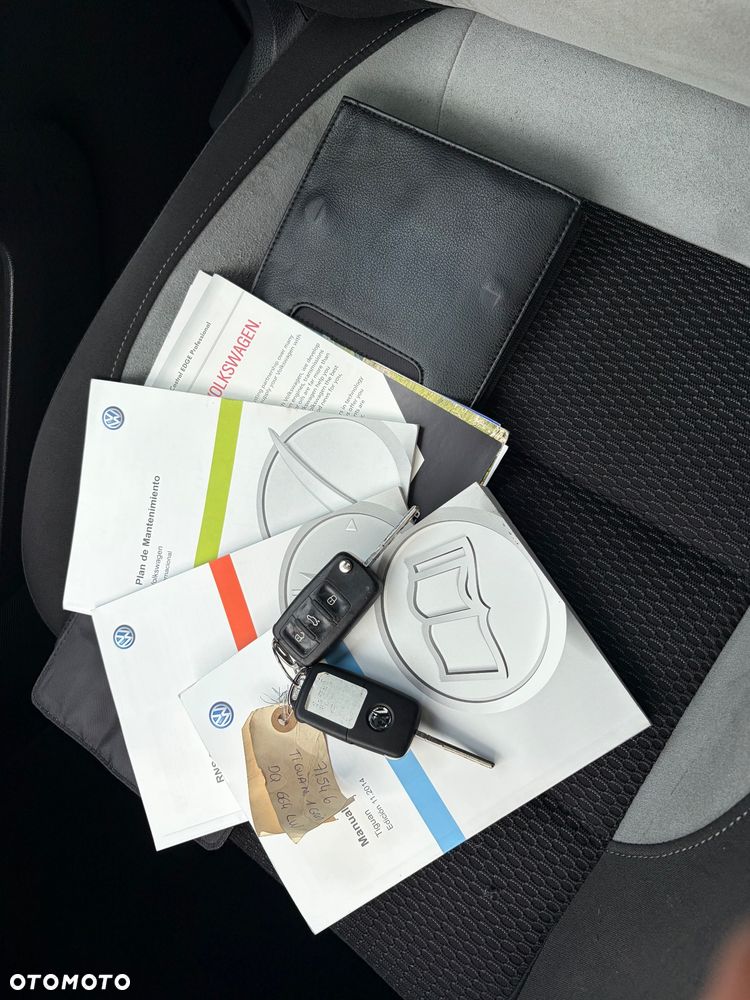 Volkswagen Tiguan - 23