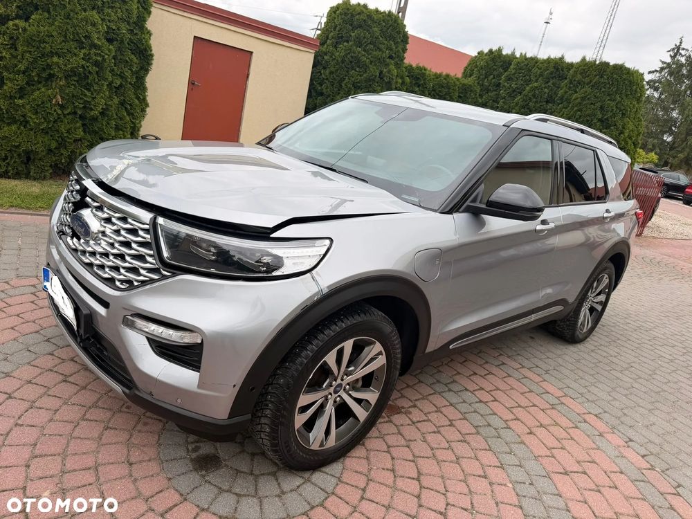 Ford Explorer EcoBoost Plug-in Hybrid PLATINUM - 2