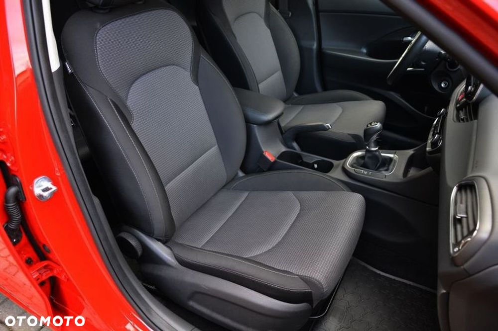 Hyundai i30 1.5 DPI Comfort - 9