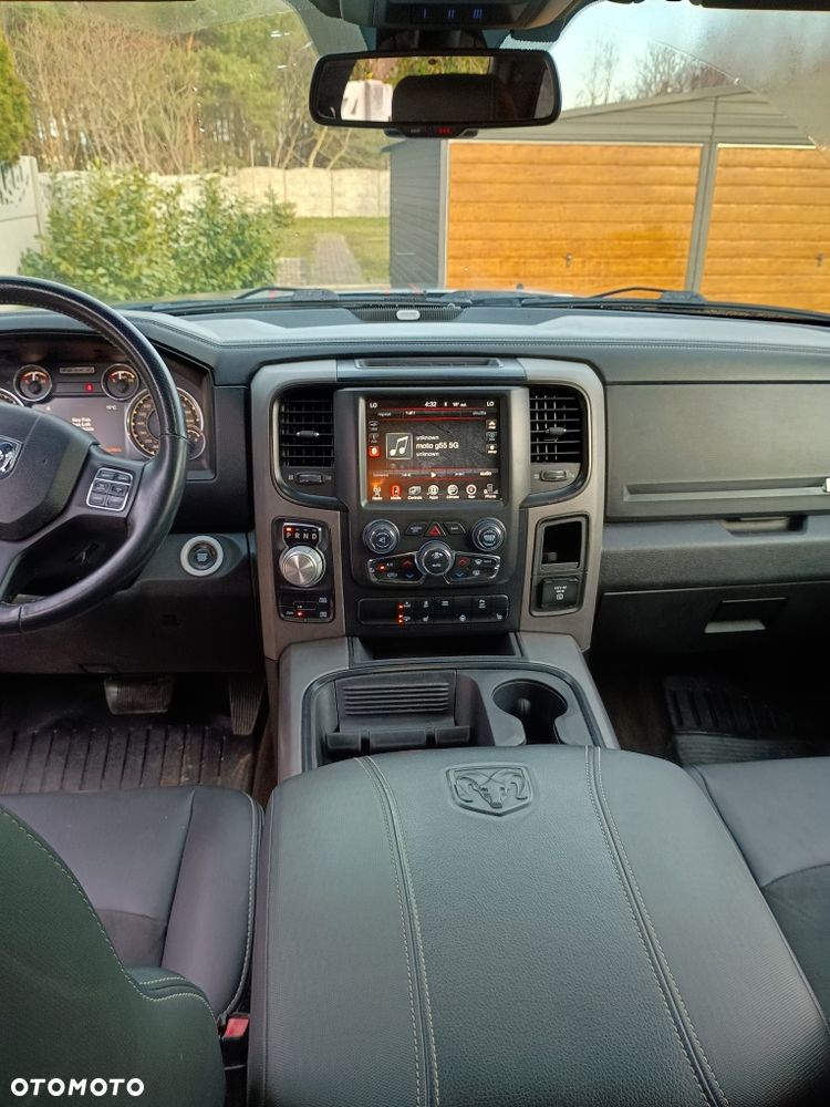 Dodge RAM - 7
