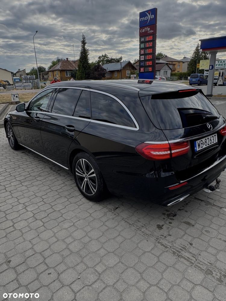 Mercedes-Benz Klasa E 220 d Avantgarde - 4