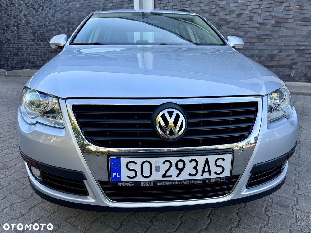 Volkswagen Passat 2.0 TDI Trendline DSG - 2