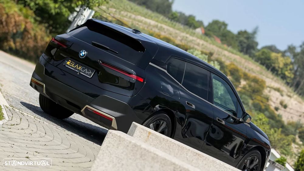 BMW iX xDrive 40 - 23