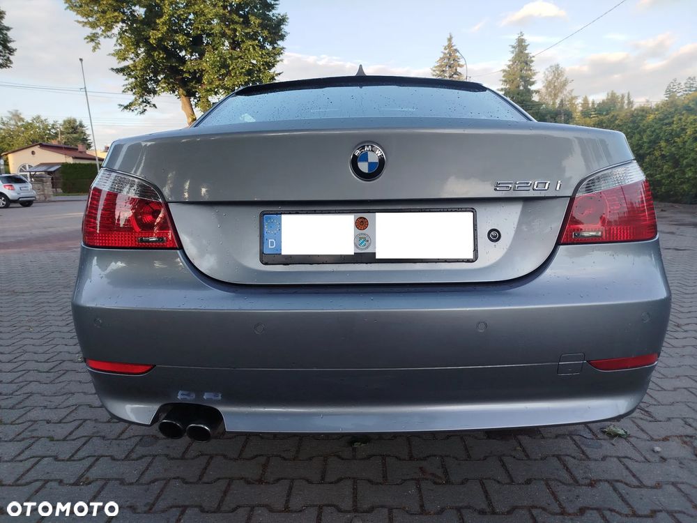 BMW Seria 5 520i - 14