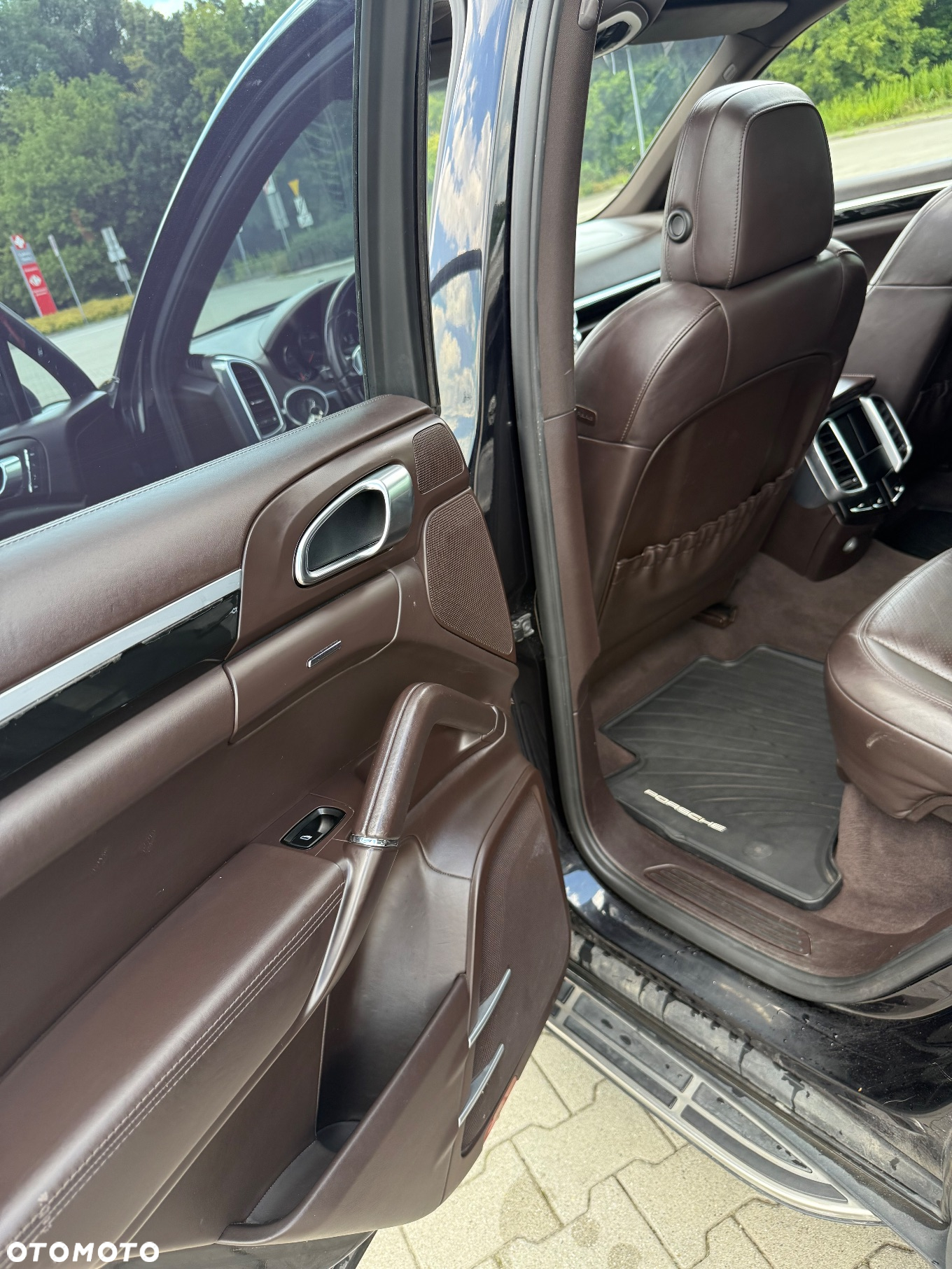 Porsche Cayenne Diesel Platinum Edition - 18