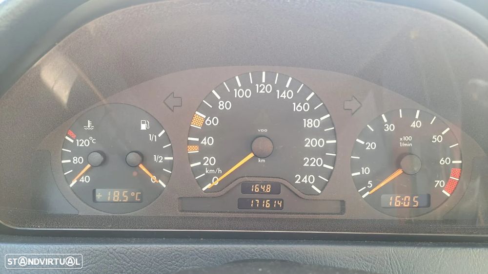 Mercedes-Benz C 180 Classic - 8