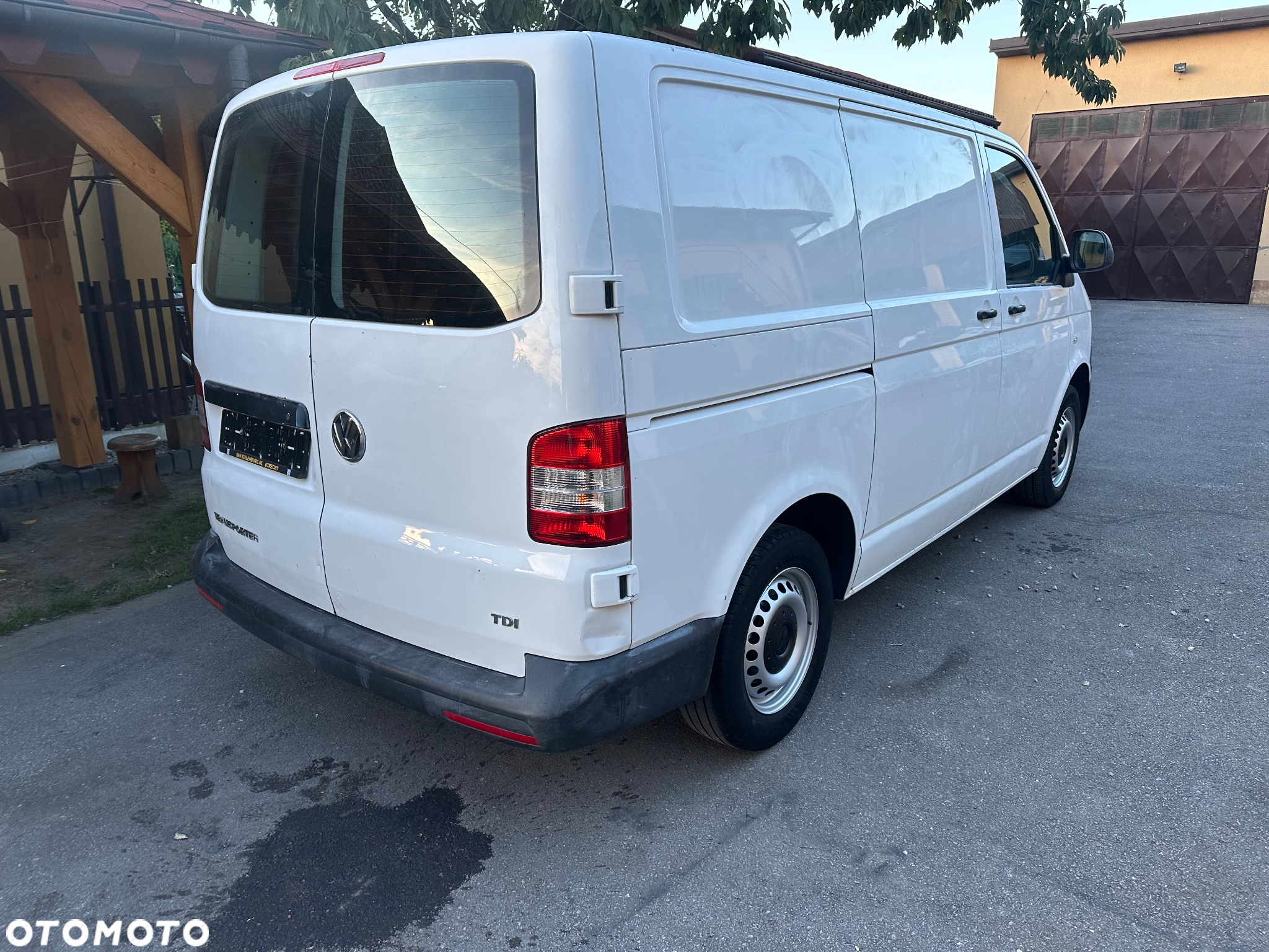 Volkswagen Transporter - 2