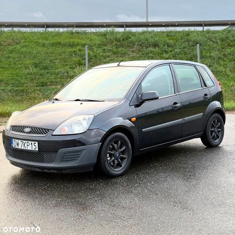 Ford Fiesta 1.3 Trend - 4