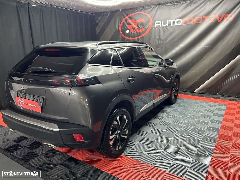 Peugeot 2008 1.2 PureTech Allure EAT8 - 4