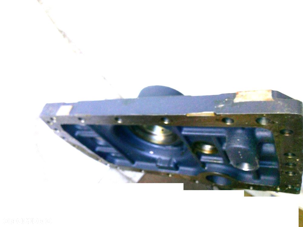 Pokrywa skrzyni biegów Case , New Hollad steyer t7060 - 5