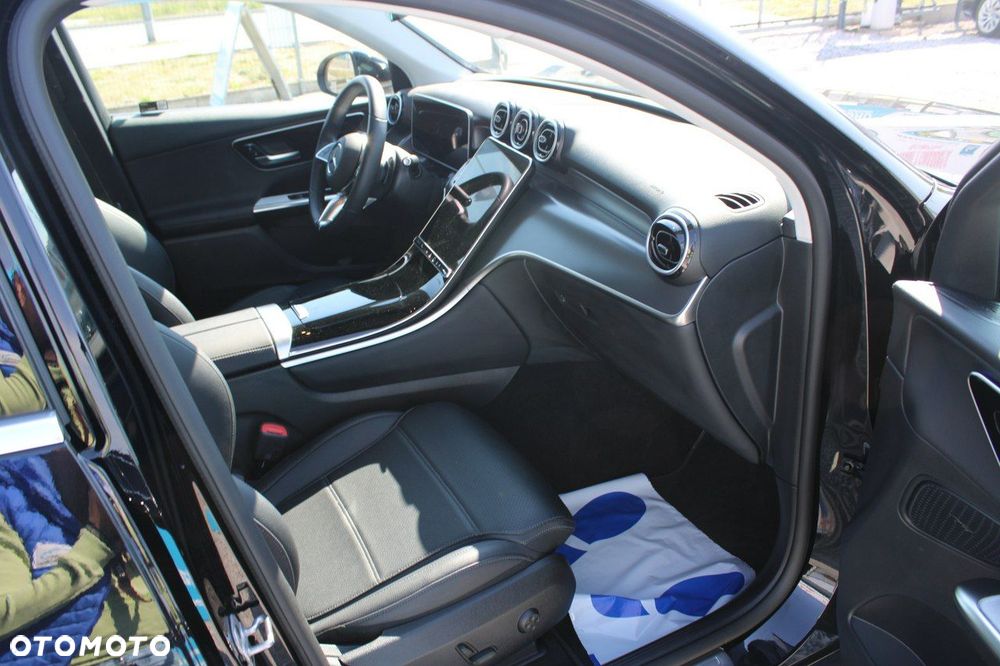Mercedes-Benz GLC - 35