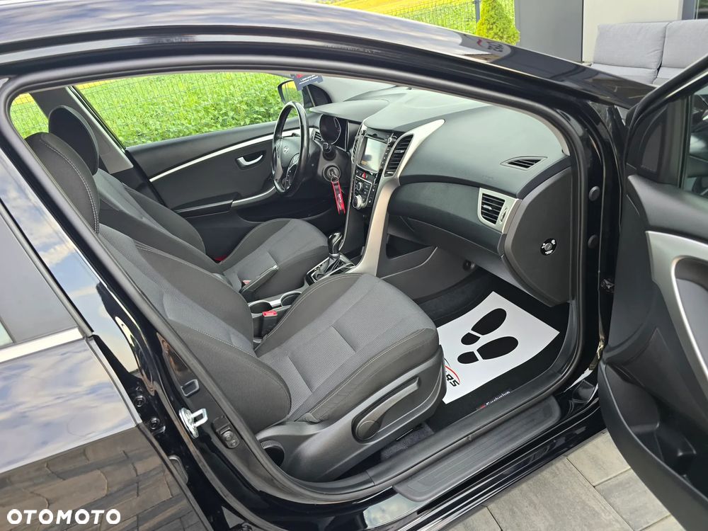 Hyundai i30 Kombi 1.6 GDi DCT Premium - 18