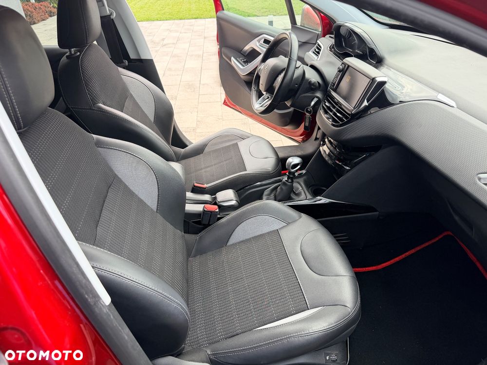Peugeot 2008 PureTech 110 Stop&Start Allure - 4