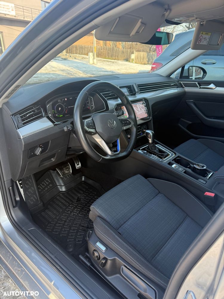 Volkswagen Passat Standard - 13