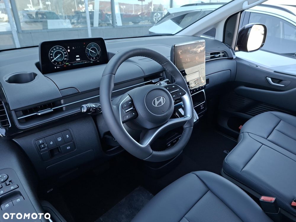 Hyundai Staria 1.6 T-GDI HEV Smart VIP - 16