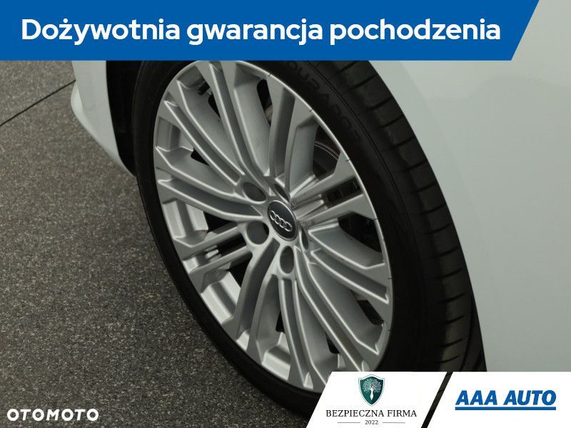 Audi A4 Limousine - 20
