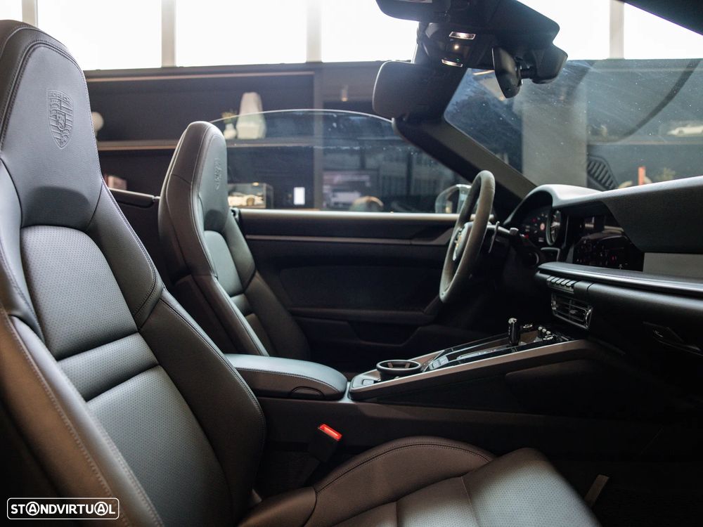 Porsche 911 (992) Carrera Cabriolet PDK - 54
