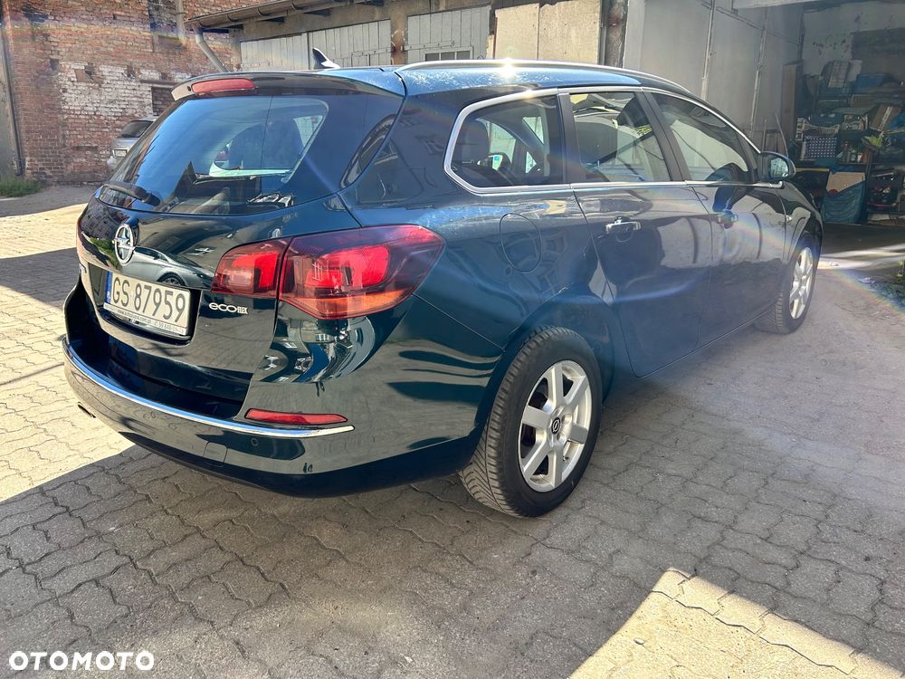 Opel Astra 1.4 Turbo - 4