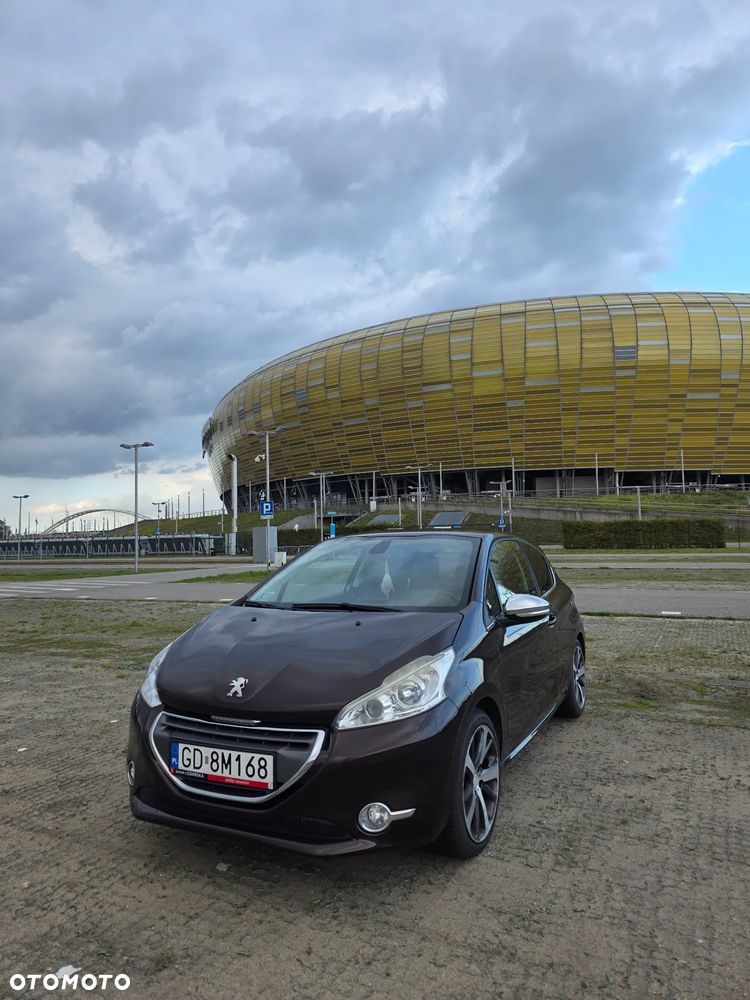 Peugeot 208 - 2