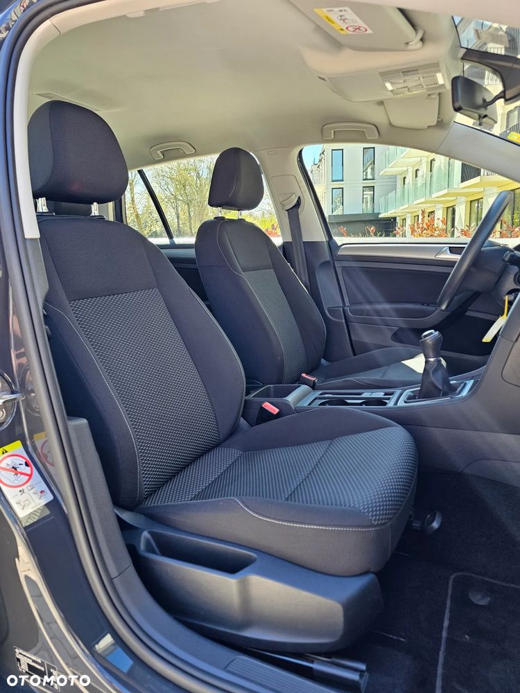 Volkswagen Golf 1.6 TDI BMT Comfortline - 21