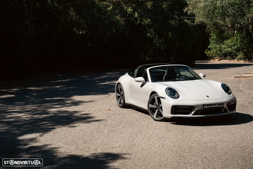 Porsche 911 (992) - 19