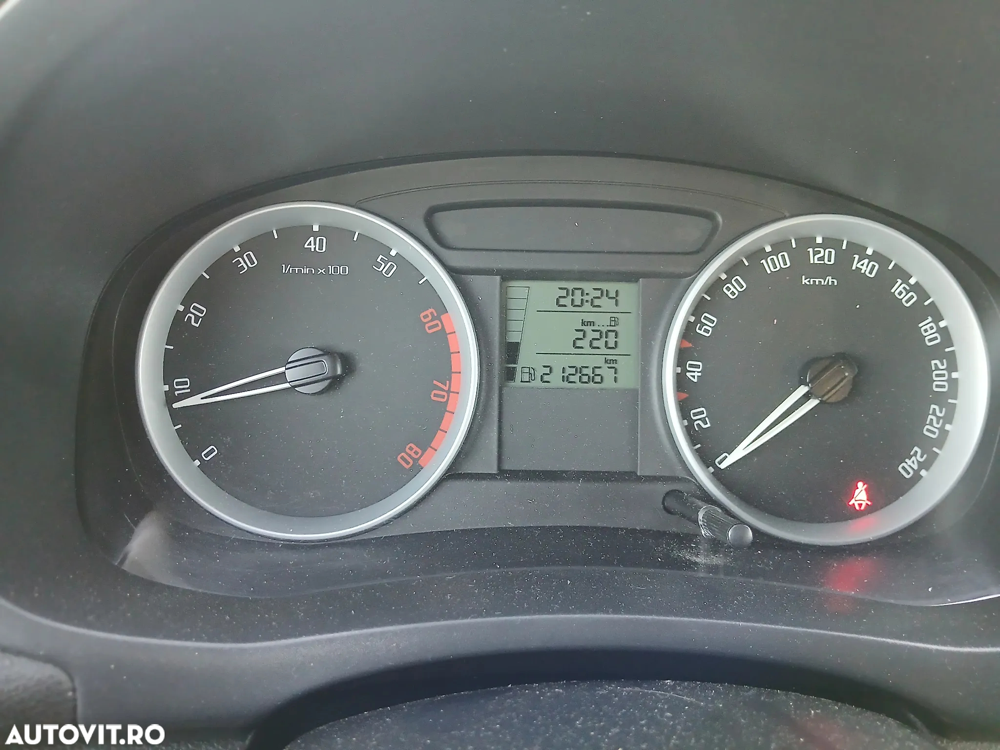 Skoda Roomster 1.4 16V Comfort - 10