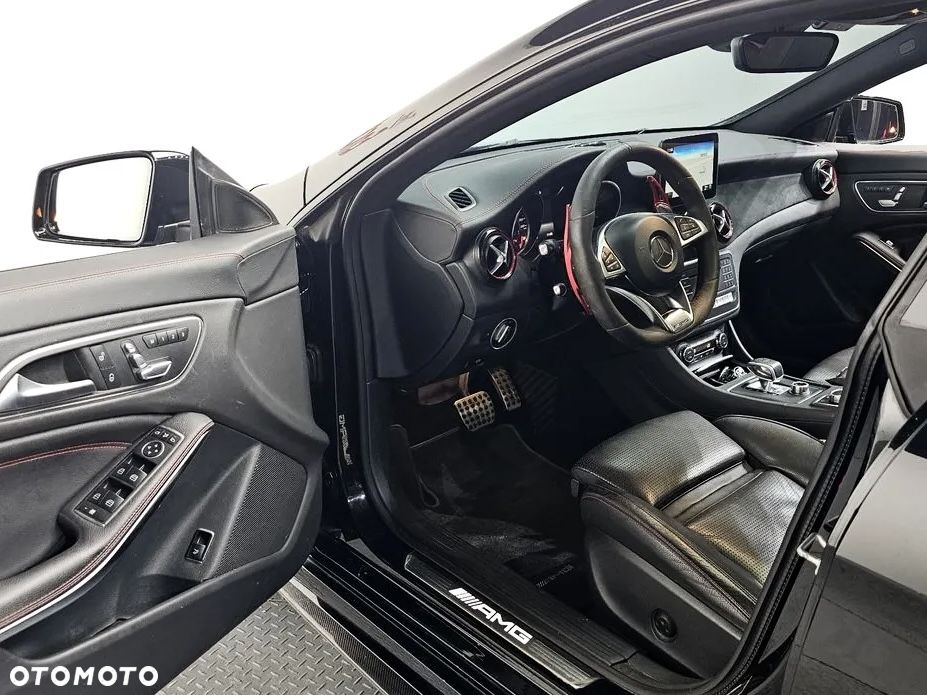 Mercedes-Benz CLA - 7