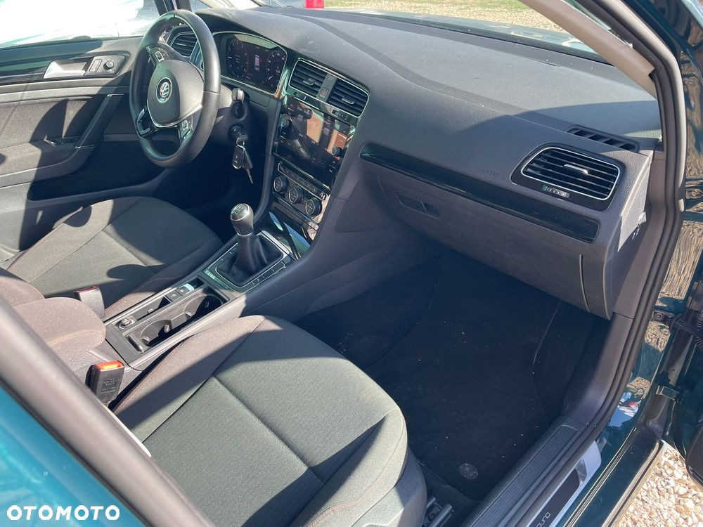 Volkswagen Golf 1.5 TSI BMT Evo Comfortline - 12