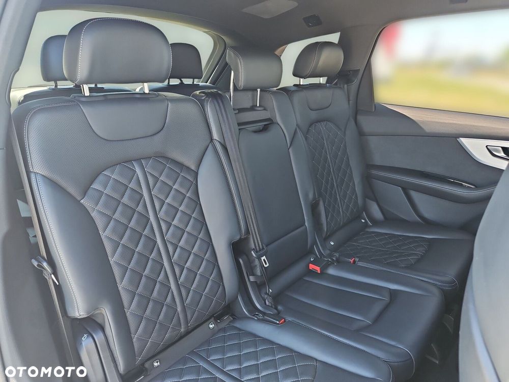 Audi Q7 55 TFSI mHEV Quattro S Line Tiptr - 15