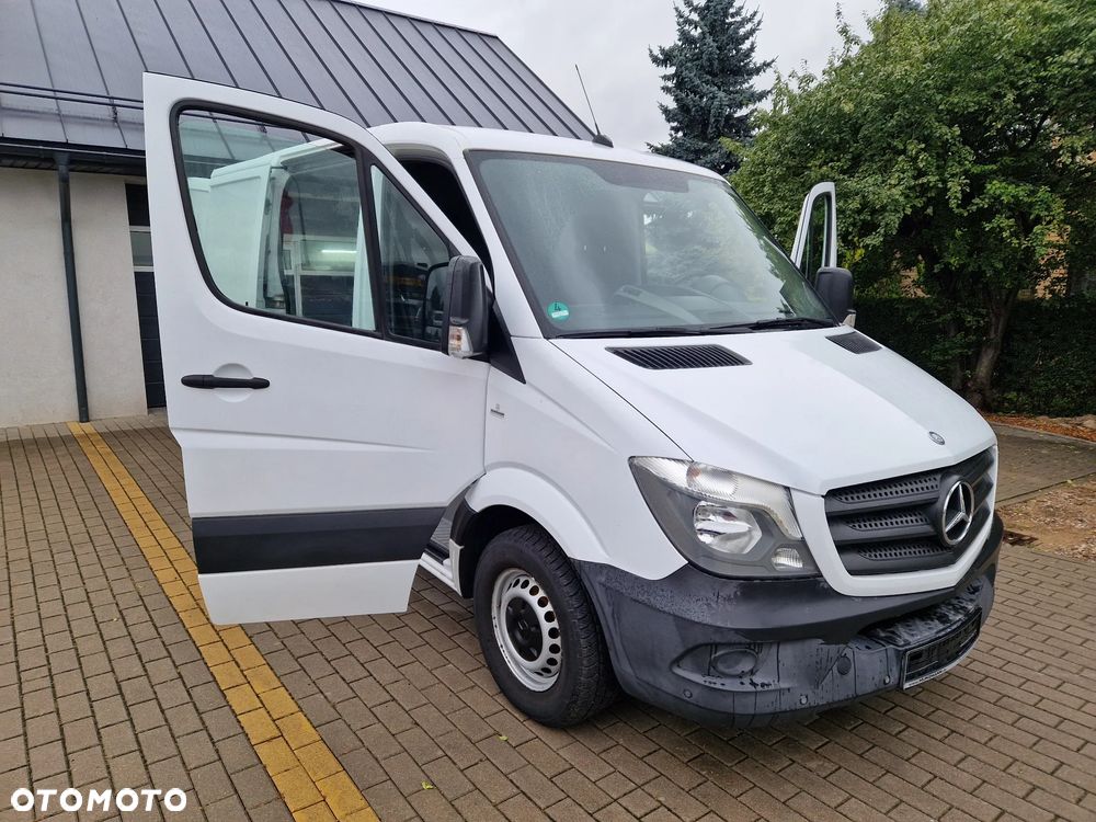 Mercedes-Benz SPRINTER - 24