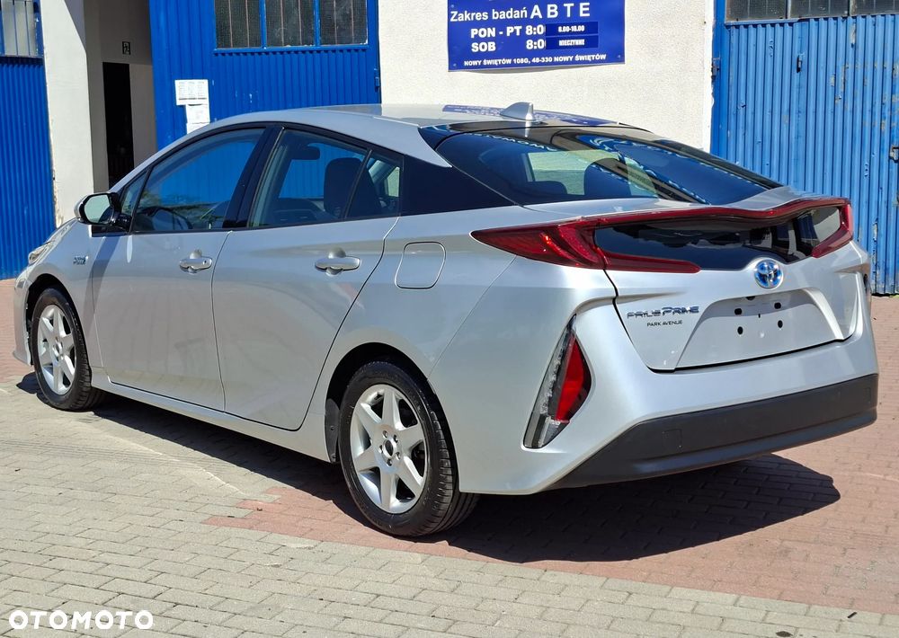 Toyota Prius - 6
