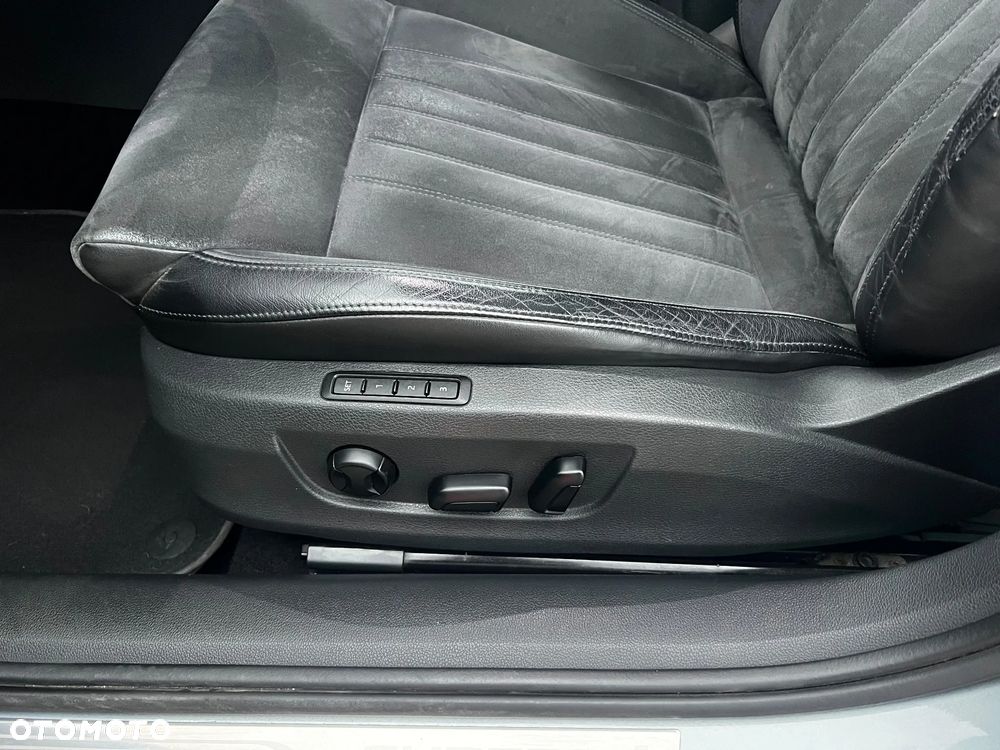 Skoda Superb 1.6 TDI GreenLine - 23